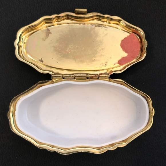 Switzerland 1980s Vintage - Metal and Plastic Pill Box - Picture 2 of 5